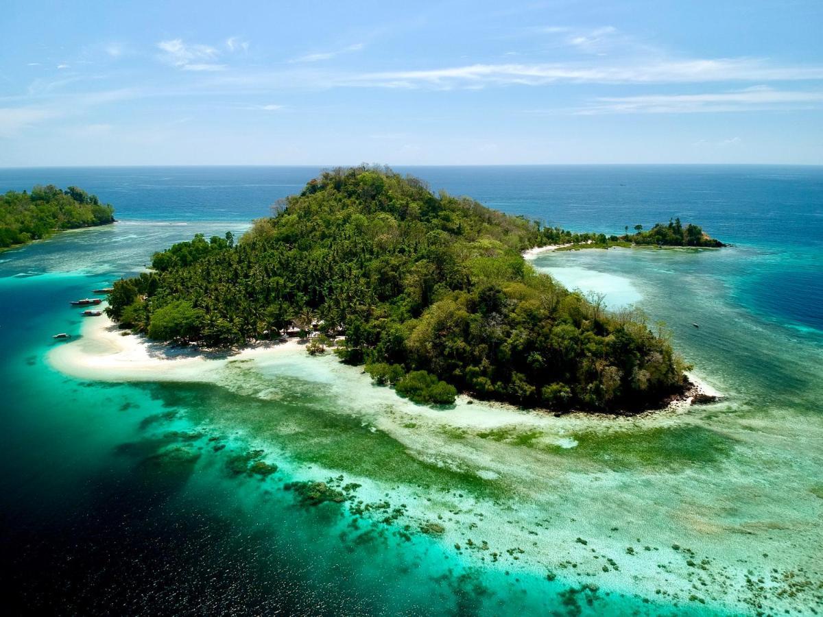 Blue Bay Divers Likupang Bangka Exterior photo